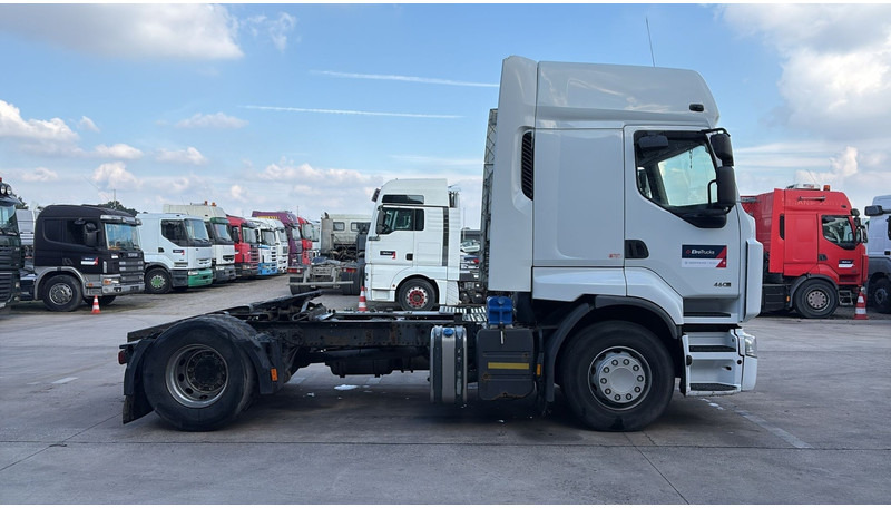 Renault Premium 460 DXI (GOOD CONDITION / AIRCO / AC / BOITE MANUELLE / MANUAL GEARBOX) - Тягач: фото 4 Renault Premium 460 DXI (GOOD CONDITION / AIRCO / AC / BOITE MANUELLE / MANUAL GEARBOX) - Тягач: фото 4