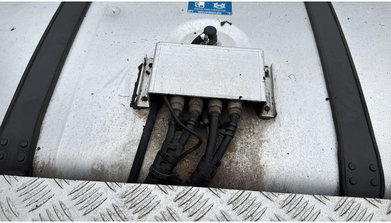 Тягач Scania R 420 (BELGIAN TRUCK / CAMION BELGE / AIRCO / RETARDER): фото 20 Тягач Scania R 420 (BELGIAN TRUCK / CAMION BELGE / AIRCO / RETARDER): фото 20