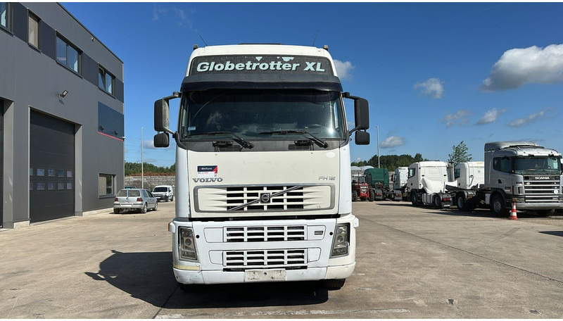 Volvo FH 460 (MANUAL GEARBOX / BOITE MANUELLE) - Тягач: фото 2 Volvo FH 460 (MANUAL GEARBOX / BOITE MANUELLE) - Тягач: фото 2