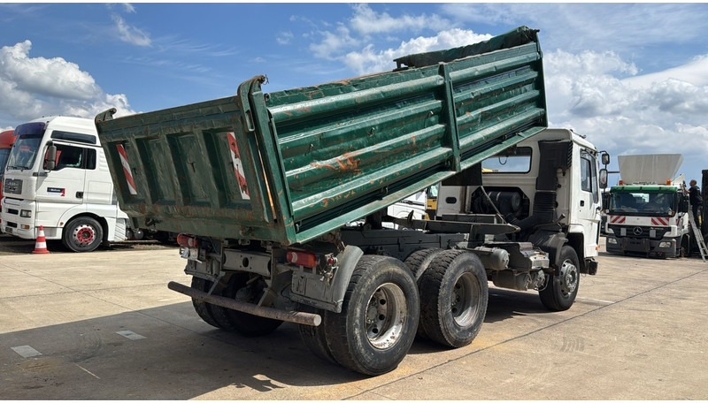 Volvo FL 10 - 280 (LAMES / POMPE MANUELLE / MANUAL PUMP / 6X4 / STEEL SUSP.) - Самосвал: фото 4 Volvo FL 10 - 280 (LAMES / POMPE MANUELLE / MANUAL PUMP / 6X4 / STEEL SUSP.) - Самосвал: фото 4