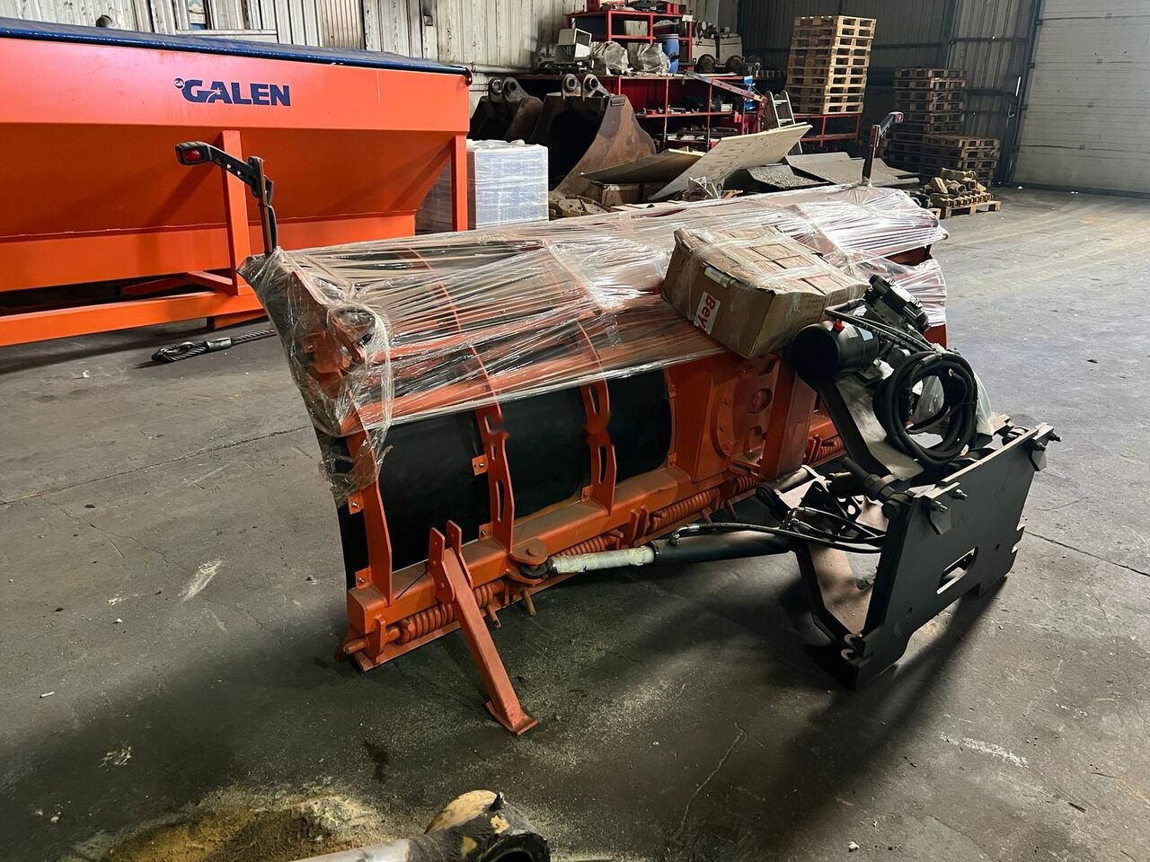 Galen Snow Plow for Trucks - Отвал для снега: фото 1 Galen Snow Plow for Trucks - Отвал для снега: фото 1