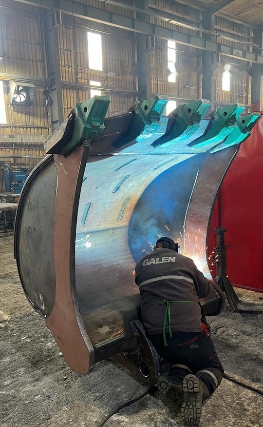 Hitachi ZX490 Heavy Duty Bucket - Ковш для экскаватора: фото 4 Hitachi ZX490 Heavy Duty Bucket - Ковш для экскаватора: фото 4