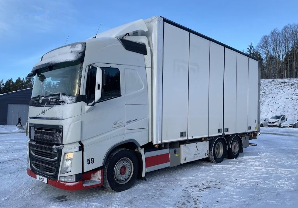 Грузовик с закрытым кузовом Volvo FH460: фото 10