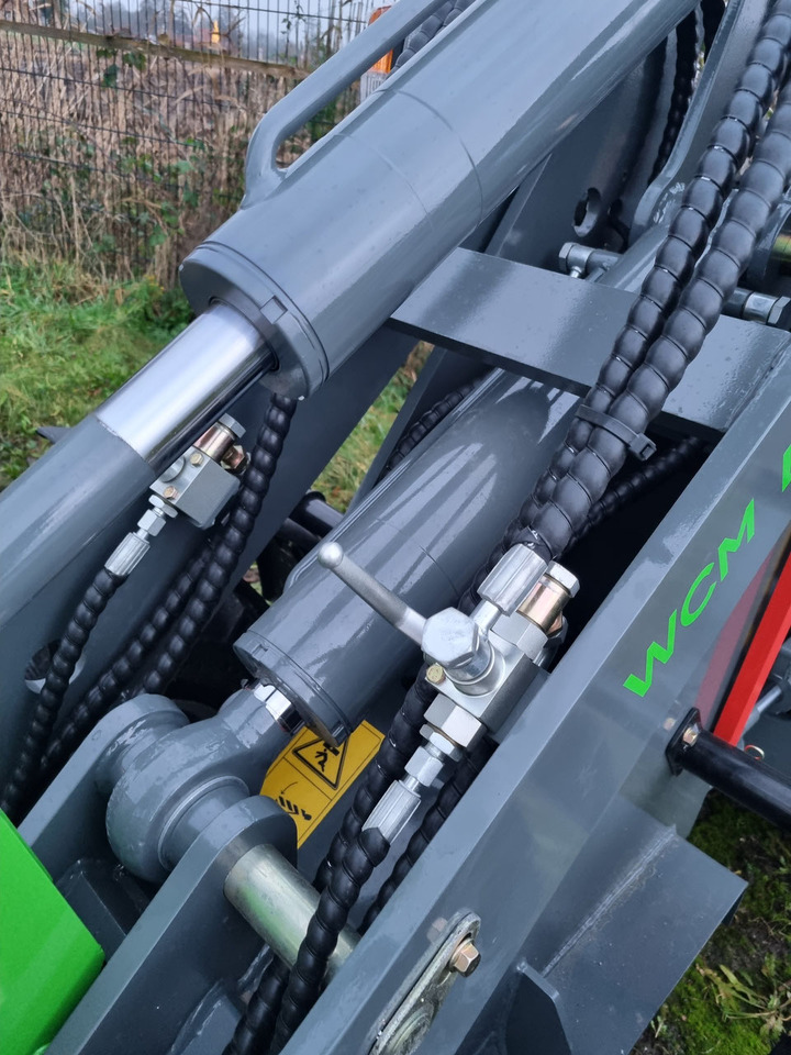 Колёсный погрузчик WCM-L2110e: фото 8 Колёсный погрузчик WCM-L2110e: фото 8