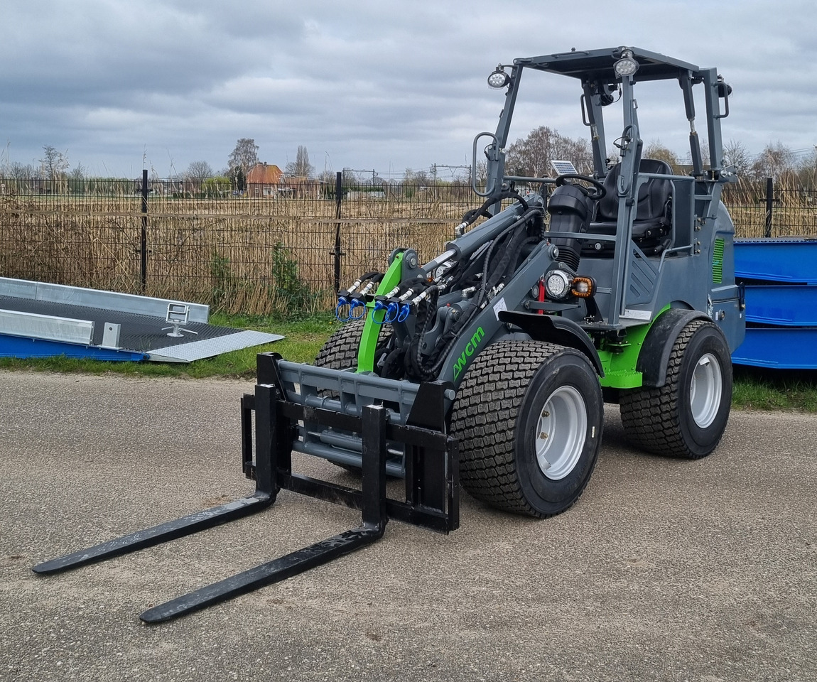 Новый Колёсный погрузчик WCM L2316: фото 10 Новый Колёсный погрузчик WCM L2316: фото 10