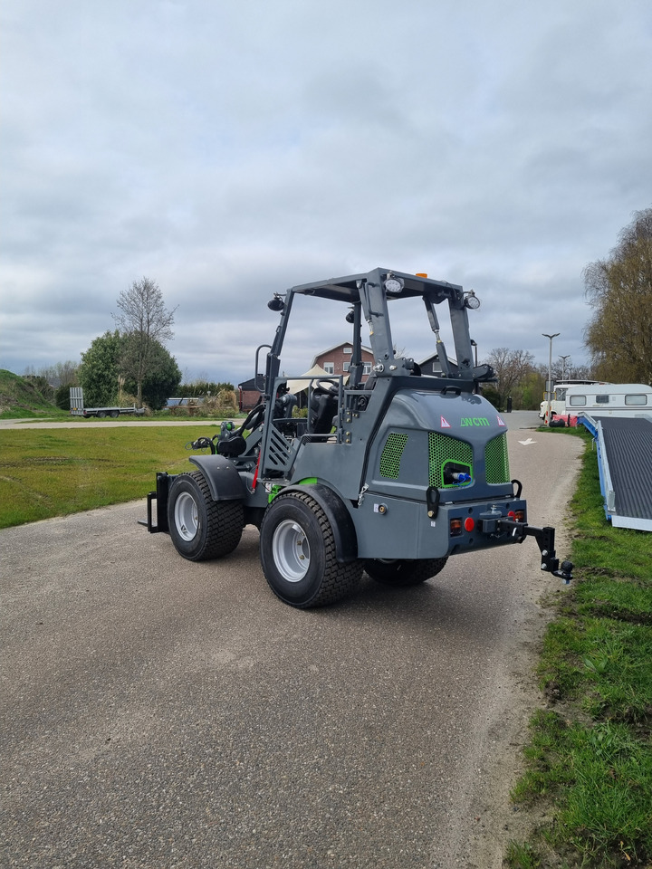 Новый Колёсный погрузчик WCM L2316: фото 14 Новый Колёсный погрузчик WCM L2316: фото 14