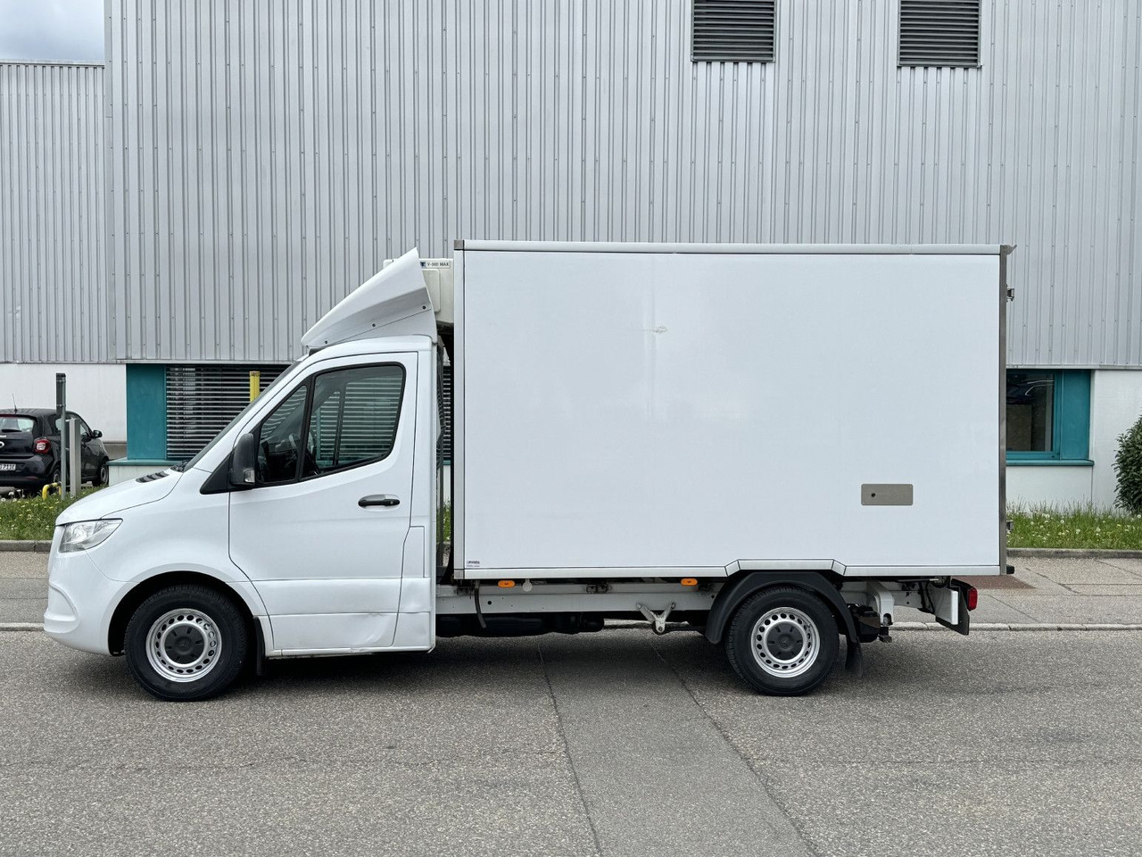 Mercedes-Benz Sprinter 316 Tiefkühl 3,3m TK V-500 MAX Luftgef. - Фургон-рефрижератор: фото 4 Mercedes-Benz Sprinter 316 Tiefkühl 3,3m TK V-500 MAX Luftgef. - Фургон-рефрижератор: фото 4