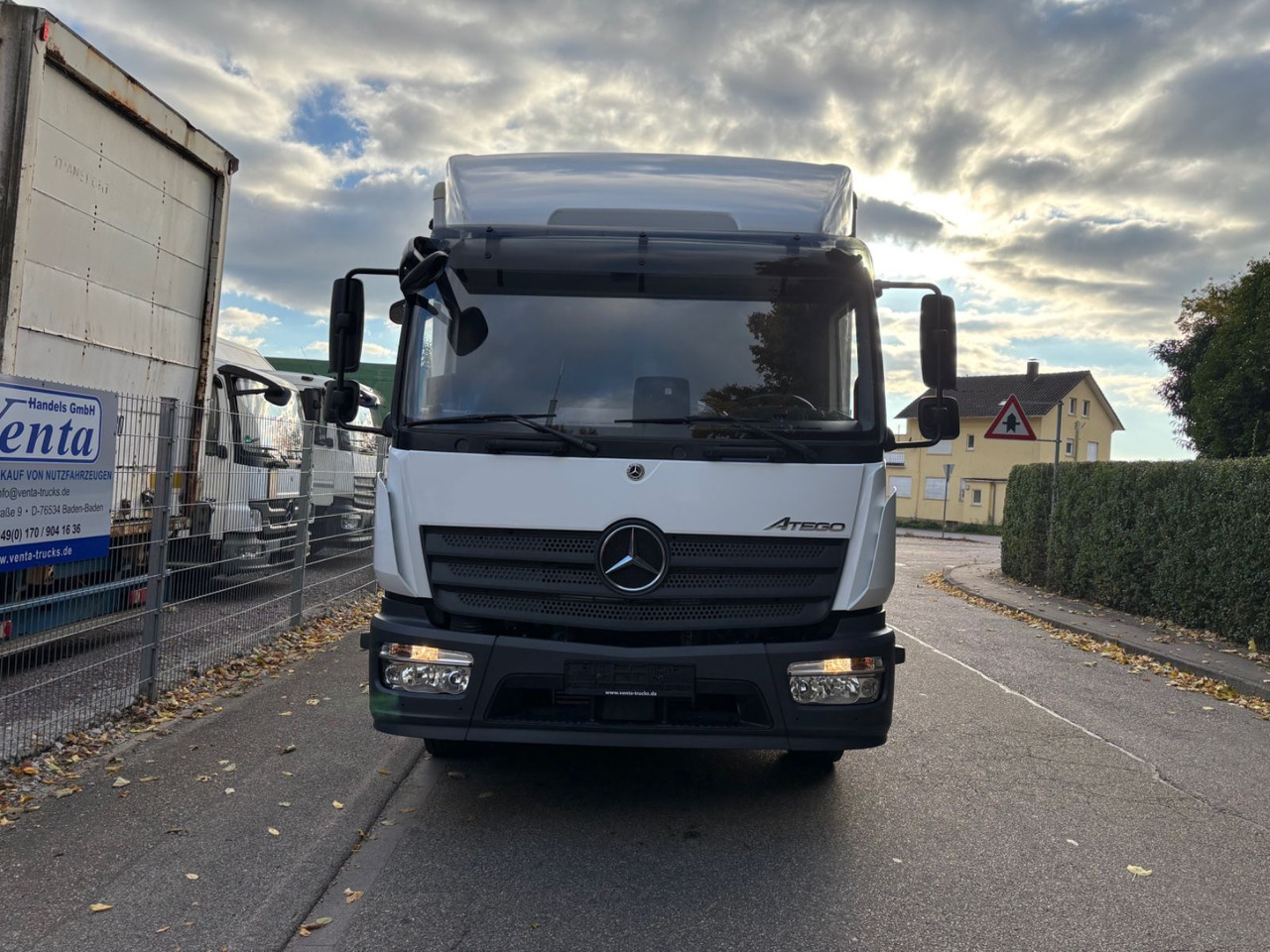 Mercedes-Benz Atego III 1227L, Euro-6, 2xAHK, Klima, Abbiegeas - Грузовик с закрытым кузовом: фото 2 Mercedes-Benz Atego III 1227L, Euro-6, 2xAHK, Klima, Abbiegeas - Грузовик с закрытым кузовом: фото 2