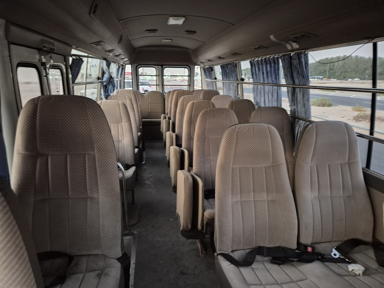 Toyota Coaster ... 30 places - climatisé - Микроавтобус, Пассажирский фургон: фото 5 Toyota Coaster ... 30 places - climatisé - Микроавтобус, Пассажирский фургон: фото 5