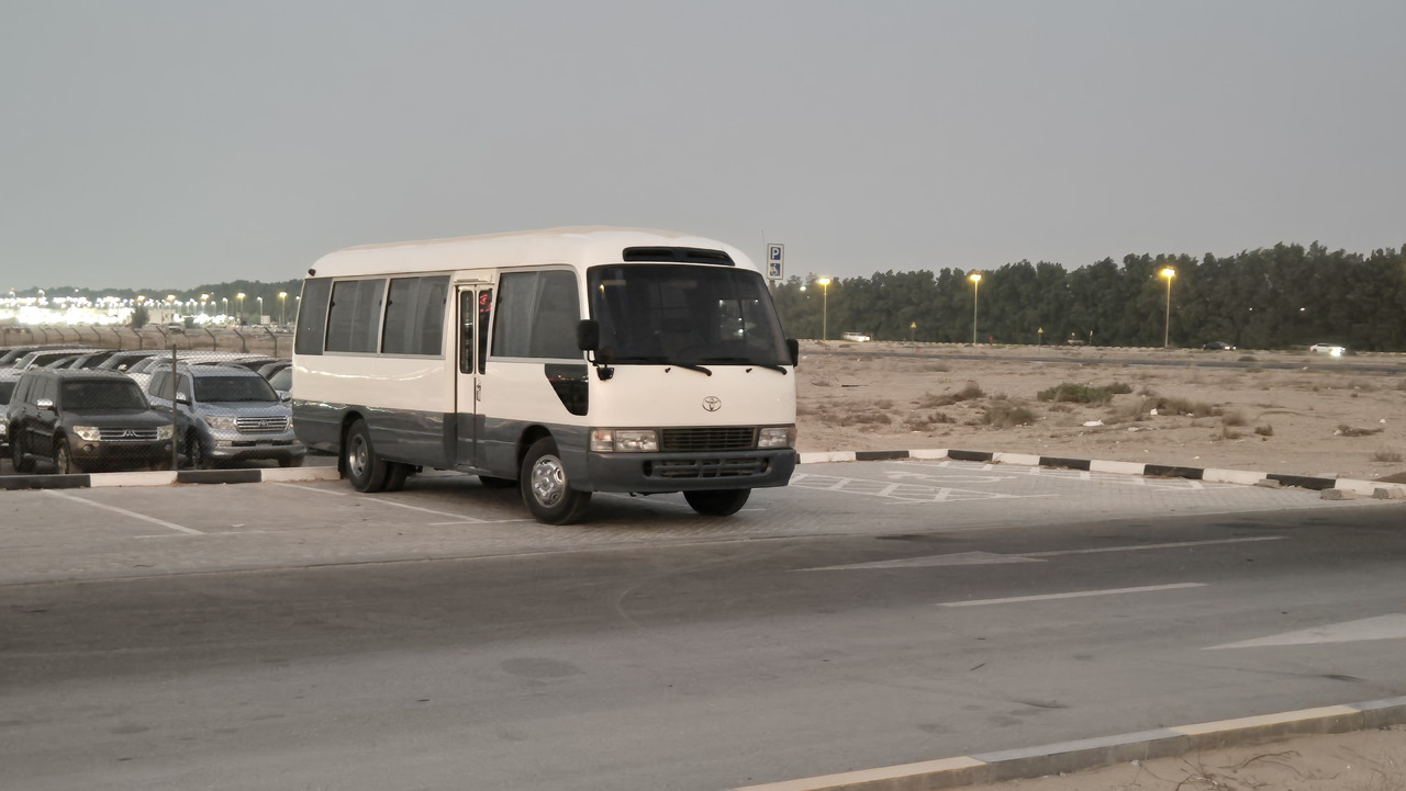 Toyota Coaster ... Nos bus -Originaires TOYOTA ...pas Chinois... T04 - Микроавтобус, Пассажирский фургон: фото 1 Toyota Coaster ... Nos bus -Originaires TOYOTA ...pas Chinois... T04 - Микроавтобус, Пассажирский фургон: фото 1