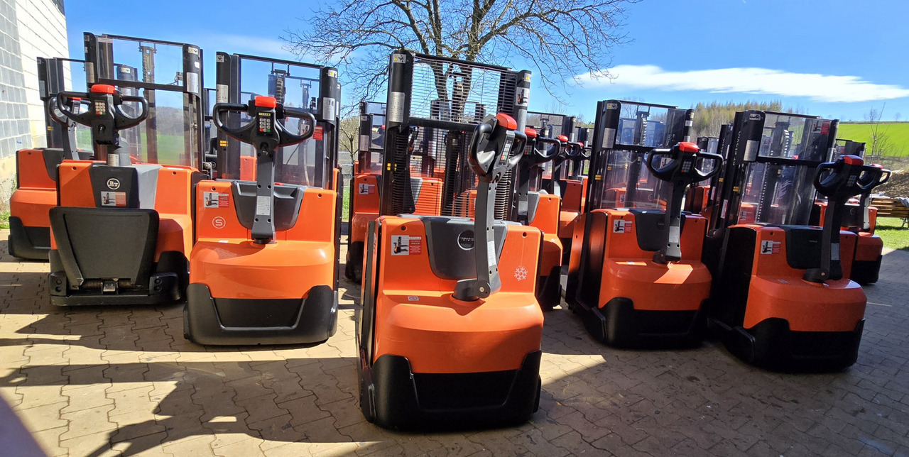 BT SWE 200 D Toyota - Штабелер: фото 3 BT SWE 200 D Toyota - Штабелер: фото 3