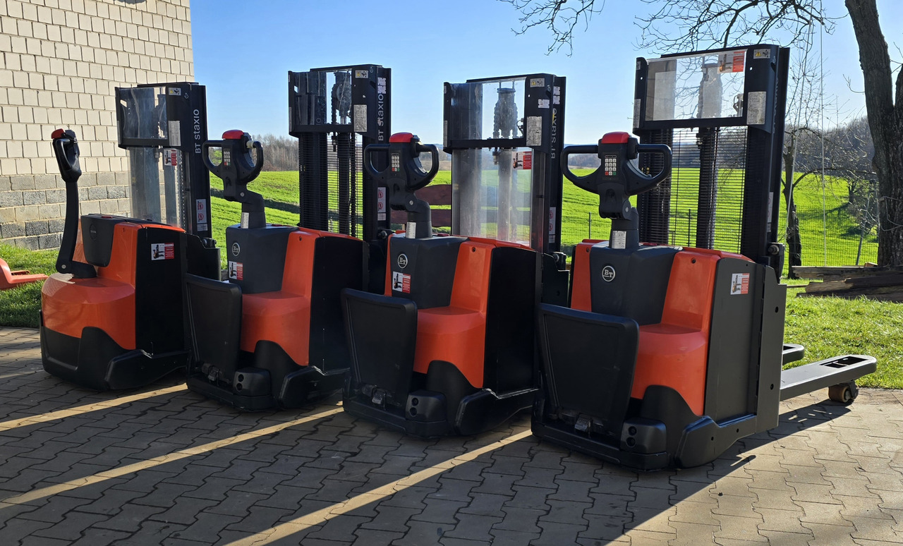 BT SWE 200 D initilal lift, wstępne podnoszenie wideł - Штабелер: фото 2 BT SWE 200 D initilal lift, wstępne podnoszenie wideł - Штабелер: фото 2