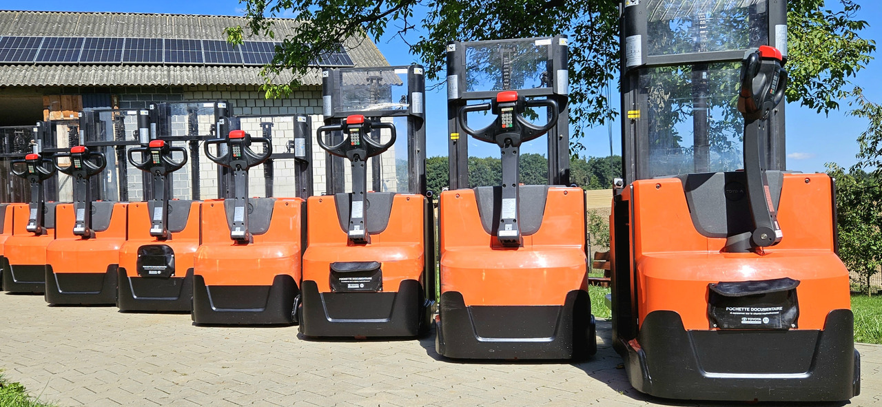 Toyota SWE 200D - Штабелер: фото 4 Toyota SWE 200D - Штабелер: фото 4