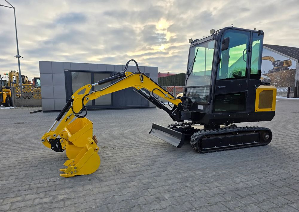 Kubota RIPPA R340, WAGA 3T, SILNIK KUBOTA V1505, 18.2 kW - Мини-экскаватор: фото 1 Kubota RIPPA R340, WAGA 3T, SILNIK KUBOTA V1505, 18.2 kW - Мини-экскаватор: фото 1