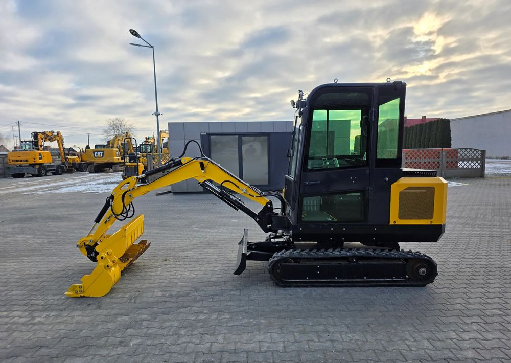 Kubota RIPPA R340, WAGA 3T, SILNIK KUBOTA V1505, 18.2 kW - Мини-экскаватор: фото 2 Kubota RIPPA R340, WAGA 3T, SILNIK KUBOTA V1505, 18.2 kW - Мини-экскаватор: фото 2