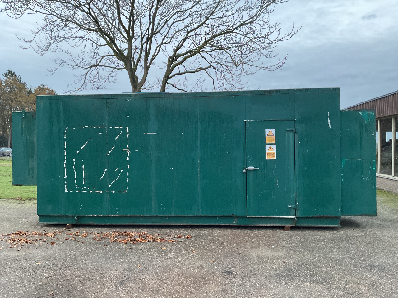 Volvo 1242GE, 450KVA super silent generator station. Complete and low hours. - Электрогенератор: фото 1 Volvo 1242GE, 450KVA super silent generator station. Complete and low hours. - Электрогенератор: фото 1