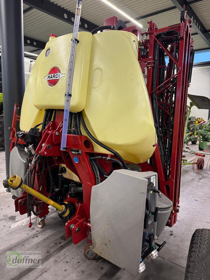 Hardi Mega 12 1200 Smart ISOBUS - Прицепной опрыскиватель: фото 3 Hardi Mega 12 1200 Smart ISOBUS - Прицепной опрыскиватель: фото 3