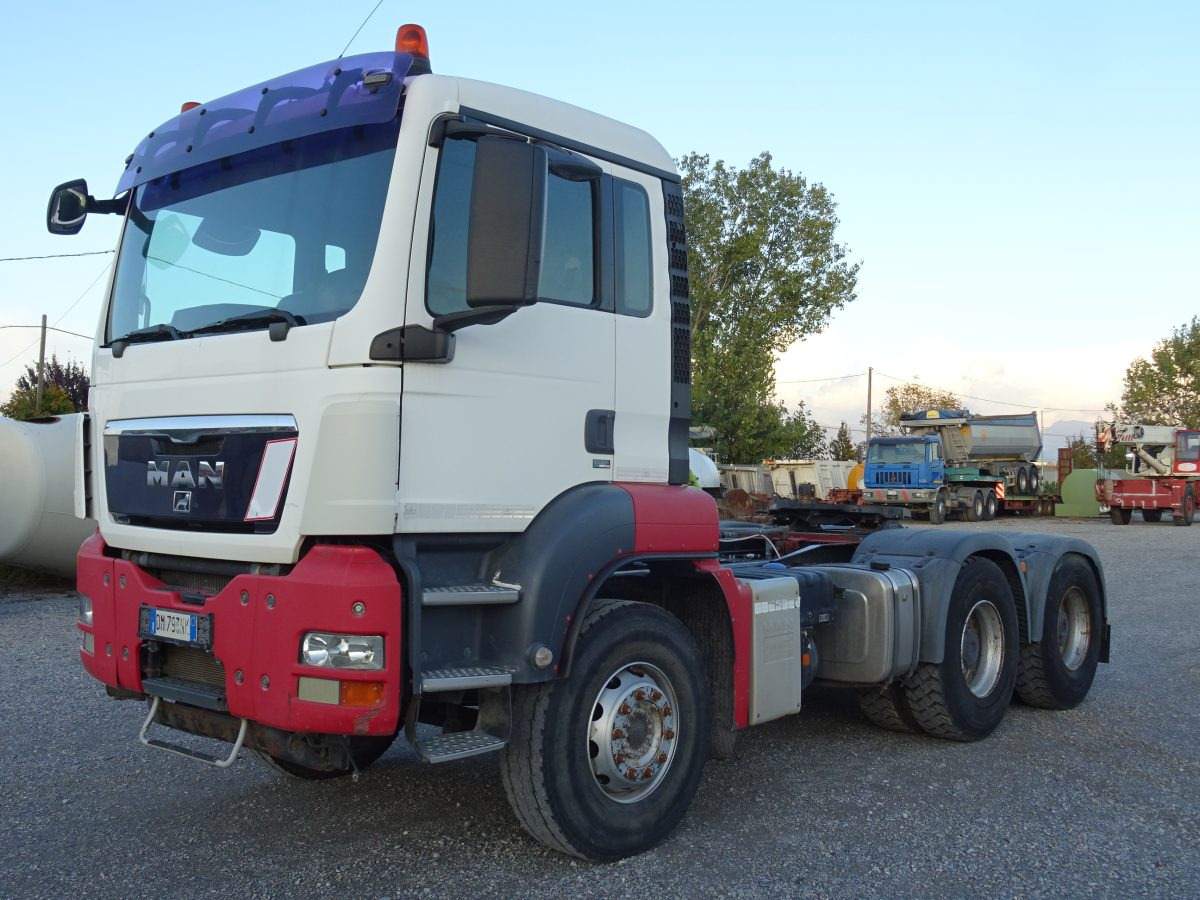 MAN TGA 33.480 - Тягач: фото 1 MAN TGA 33.480 - Тягач: фото 1