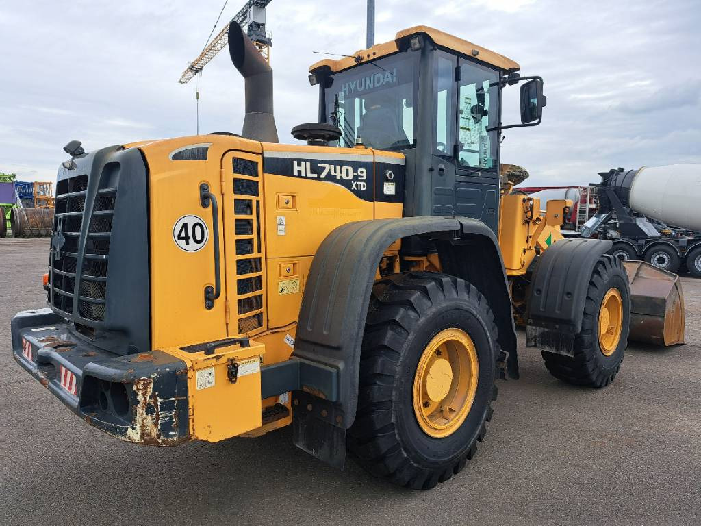 Hyundai HL740-9 XTD, HL740XTD-9 - Колёсный погрузчик: фото 4 Hyundai HL740-9 XTD, HL740XTD-9 - Колёсный погрузчик: фото 4