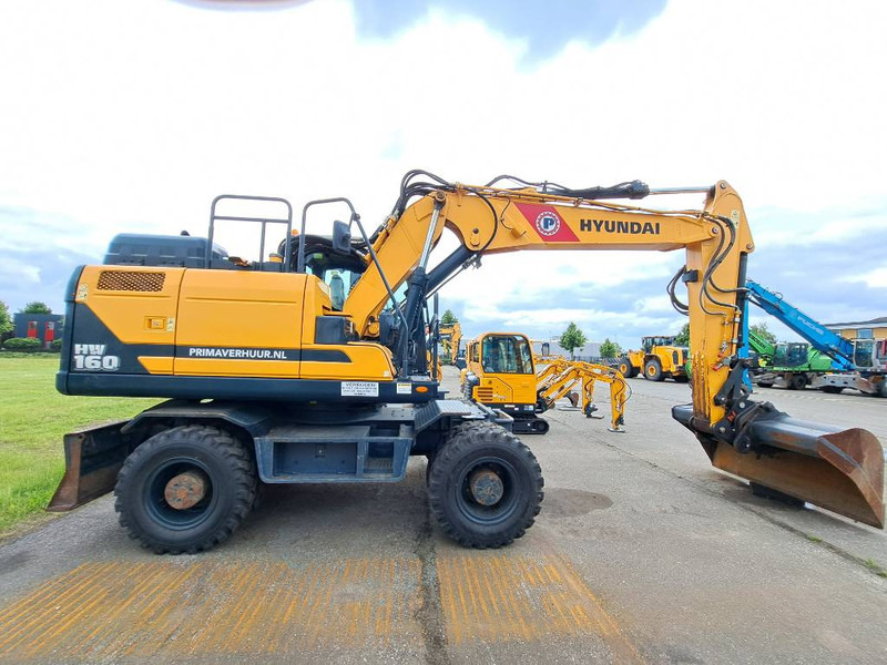 Hyundai HW160 - Колёсный экскаватор: фото 5 Hyundai HW160 - Колёсный экскаватор: фото 5