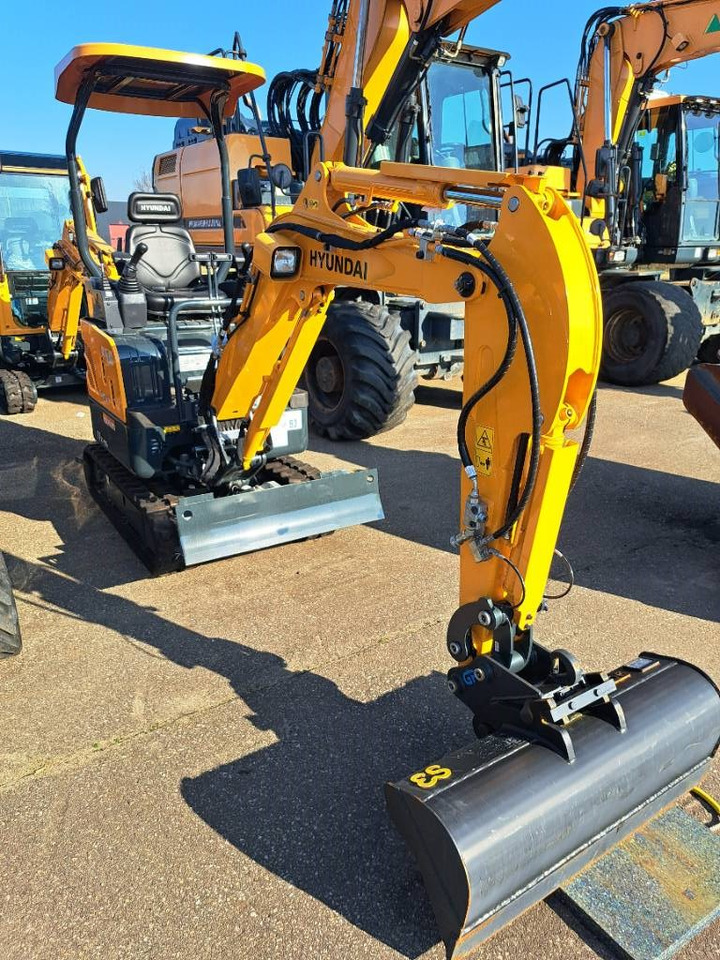 Hyundai R17Z-9AK - Мини-экскаватор: фото 4 Hyundai R17Z-9AK - Мини-экскаватор: фото 4