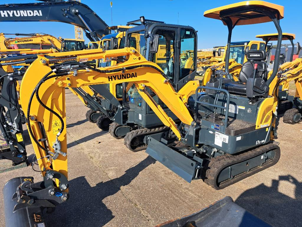 Hyundai R17Z-9AK - Мини-экскаватор: фото 1 Hyundai R17Z-9AK - Мини-экскаватор: фото 1