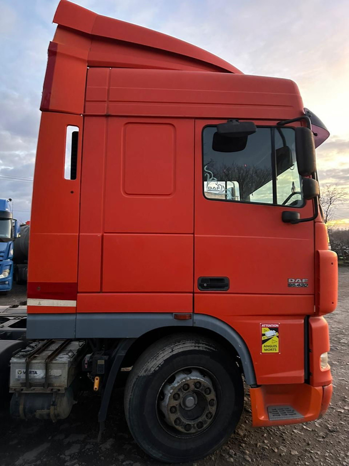 DAF XF 95.430 Tractor head - Тягач: фото 2 DAF XF 95.430 Tractor head - Тягач: фото 2