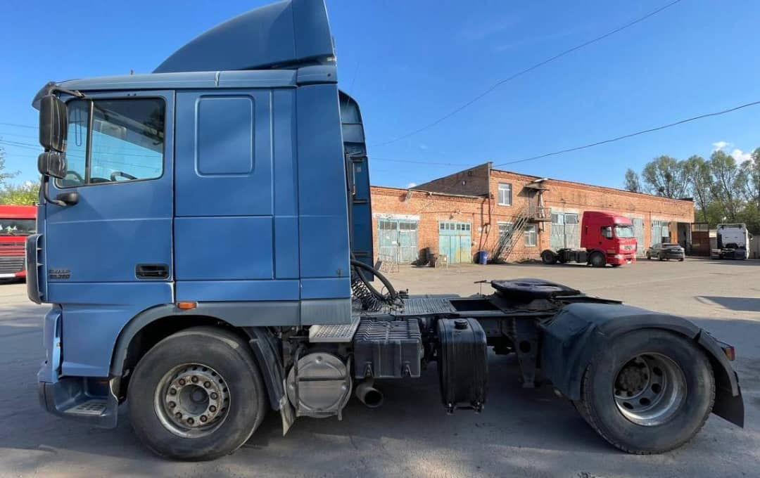 DAF XF 95.430 Tractor unit - Тягач: фото 3 DAF XF 95.430 Tractor unit - Тягач: фото 3