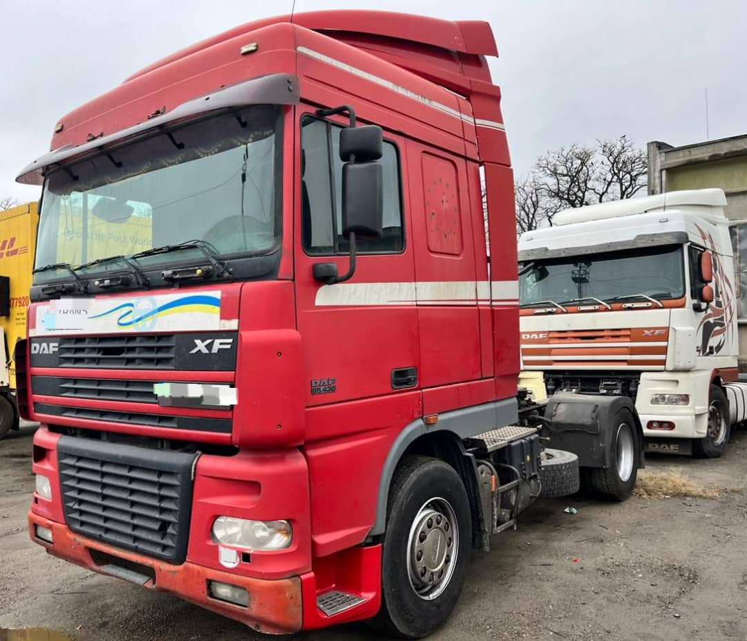 DAF XF 95 - Тягач: фото 2 DAF XF 95 - Тягач: фото 2