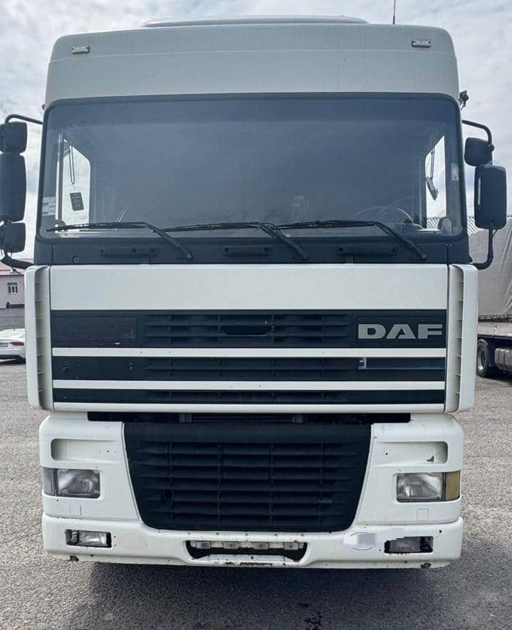 DAF XF 95 Tractor unit - Тягач: фото 1 DAF XF 95 Tractor unit - Тягач: фото 1
