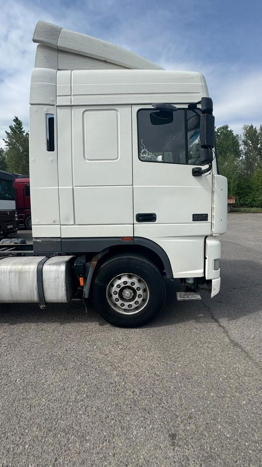 DAF XF 95 Tractor unit - Тягач: фото 3 DAF XF 95 Tractor unit - Тягач: фото 3