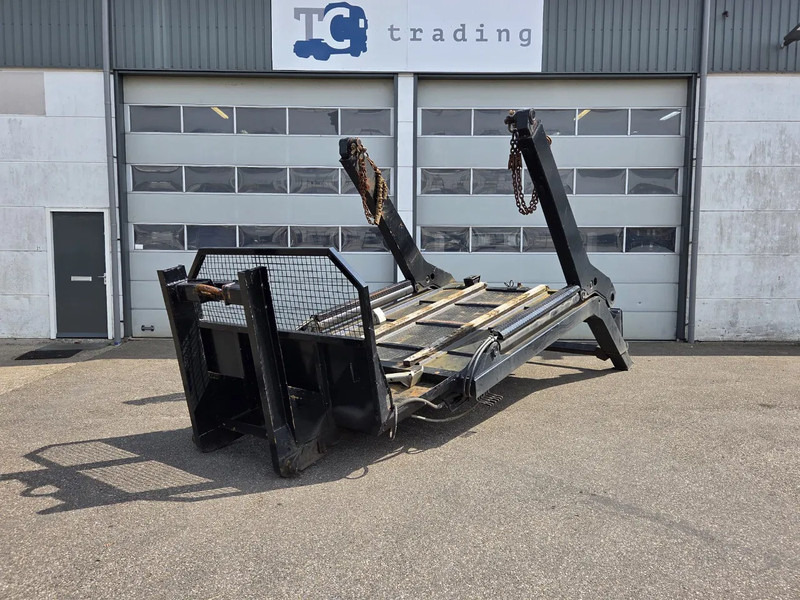 Diversen 14 ton Portaal systeem. haakarm en kabel systeem - Тросовый мультилифт: фото 1 Diversen 14 ton Portaal systeem. haakarm en kabel systeem - Тросовый мультилифт: фото 1