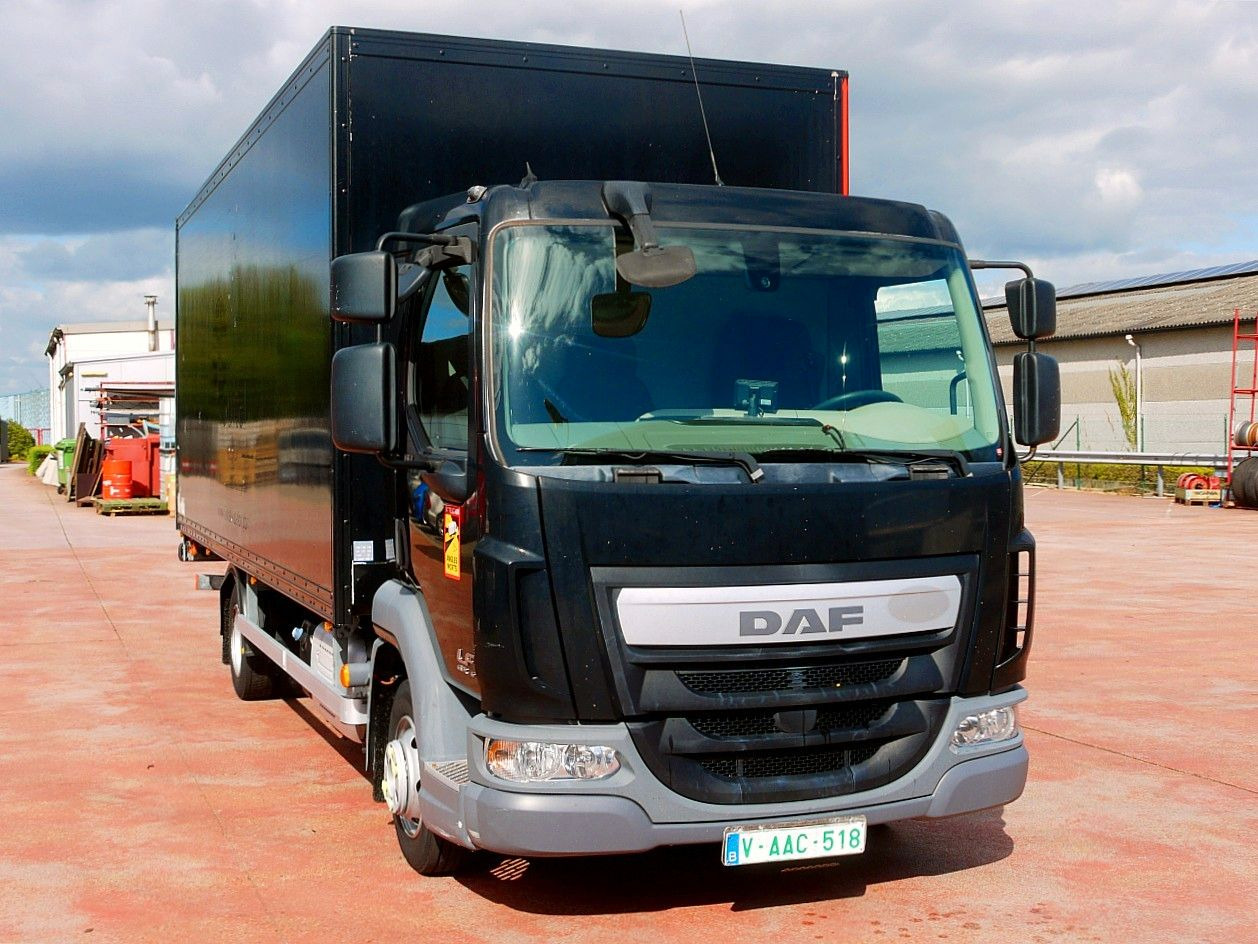 DAF LF FA 180 MEUBEL KOFFER LBW LUFT FEDERUNG AIRCO - Грузовик с закрытым кузовом: фото 1 DAF LF FA 180 MEUBEL KOFFER LBW LUFT FEDERUNG AIRCO - Грузовик с закрытым кузовом: фото 1