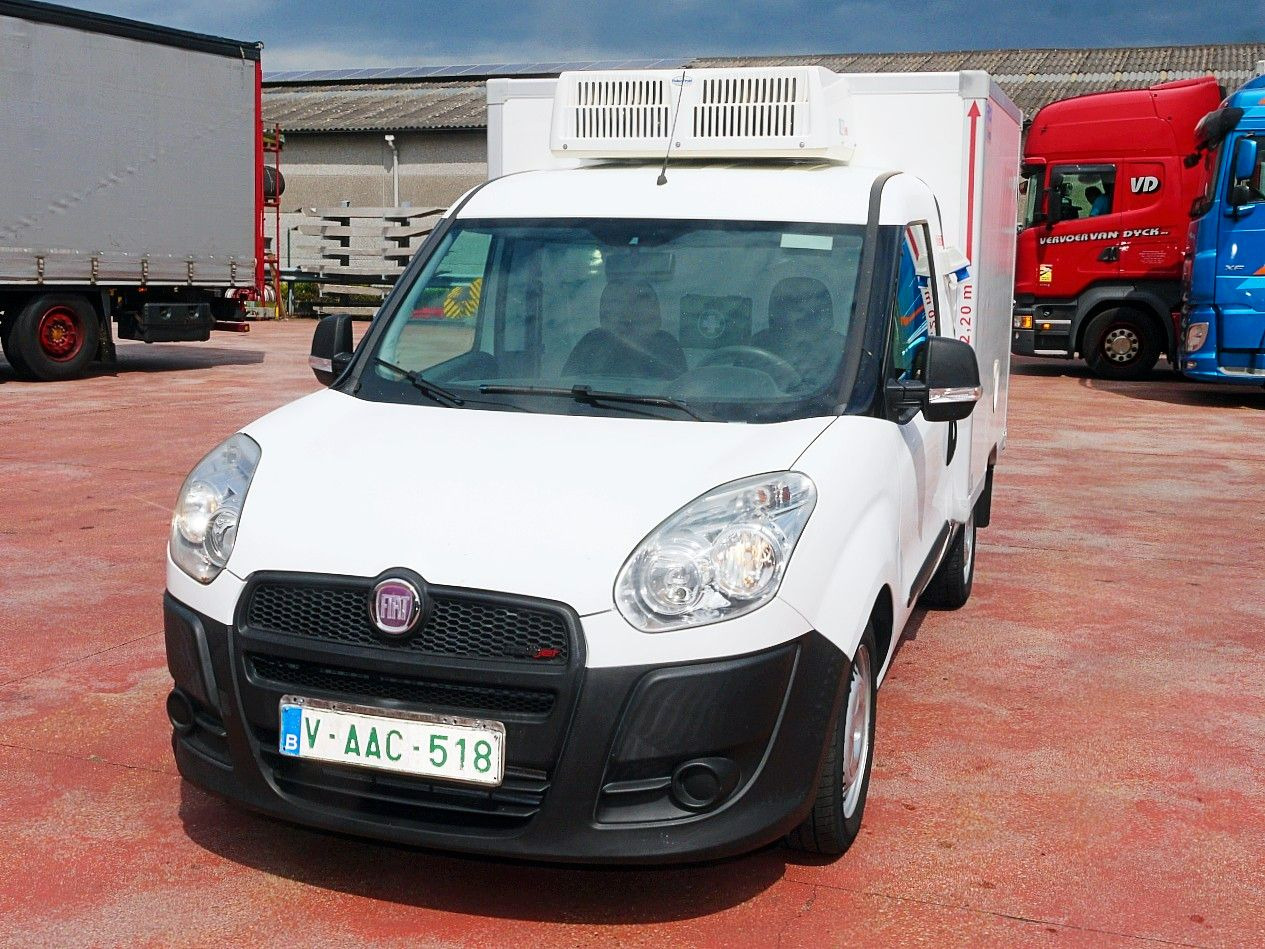 Fiat DOBLO 1.3 KUHLKOFFER RELEC FROID TR 22 -20C - Фургон-рефрижератор: фото 4 Fiat DOBLO 1.3 KUHLKOFFER RELEC FROID TR 22 -20C - Фургон-рефрижератор: фото 4