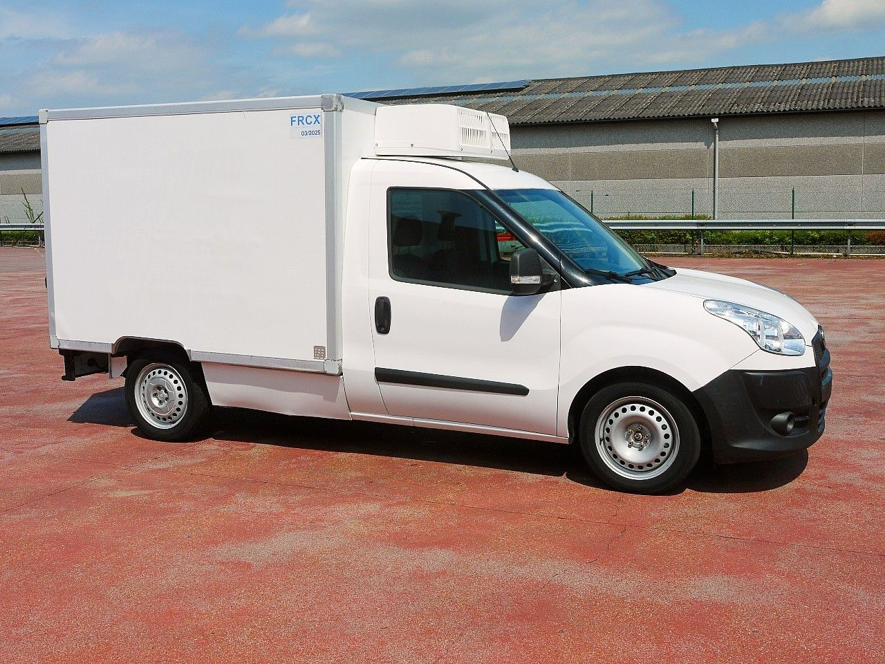 Fiat DOBLO 1.6 KUHKOFFER RELEC FROID TR22 -20C - Фургон-рефрижератор: фото 3 Fiat DOBLO 1.6 KUHKOFFER RELEC FROID TR22 -20C - Фургон-рефрижератор: фото 3