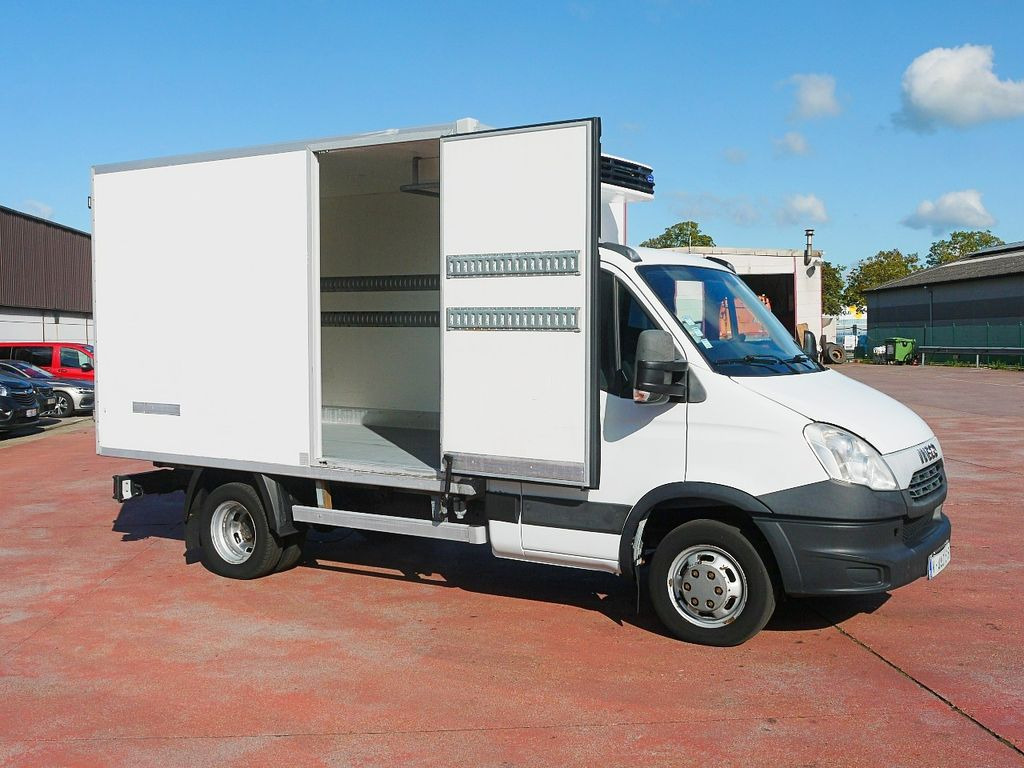 Iveco 35C13 DAILY KUHLKOFFER CARRIER XARIOS 300 -20C - Фургон-рефрижератор: фото 3 Iveco 35C13 DAILY KUHLKOFFER CARRIER XARIOS 300 -20C - Фургон-рефрижератор: фото 3