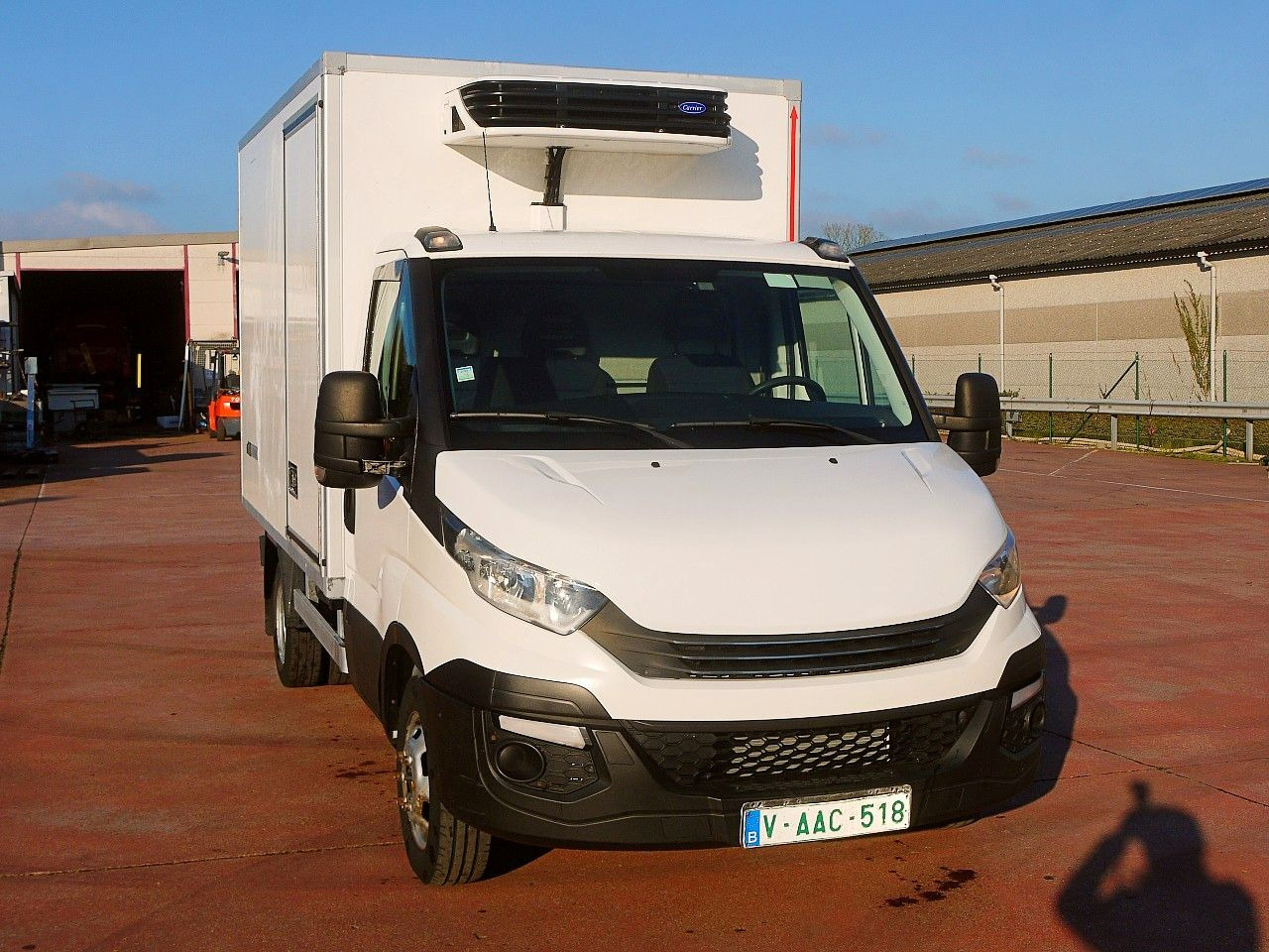 Iveco 35C14 DAILY KUHLKOFFER CARRIER XARIOS 350 -20C - Фургон-рефрижератор: фото 1 Iveco 35C14 DAILY KUHLKOFFER CARRIER XARIOS 350 -20C - Фургон-рефрижератор: фото 1