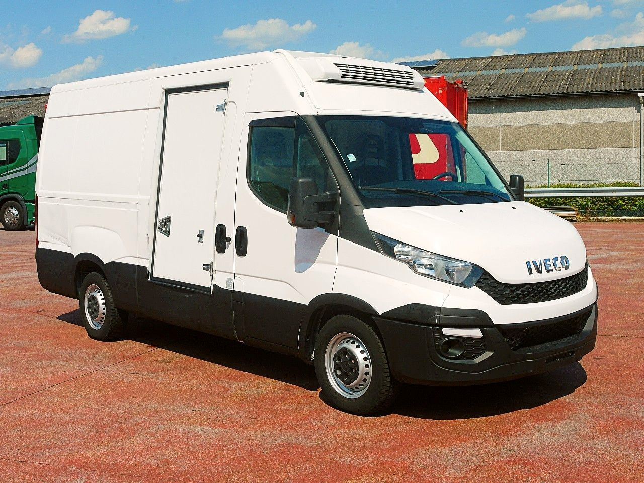 Iveco 35S13 DAILY KUHLKASTENWAGEN THERMOKING V300 MULT - Фургон-рефрижератор: фото 2 Iveco 35S13 DAILY KUHLKASTENWAGEN THERMOKING V300 MULT - Фургон-рефрижератор: фото 2