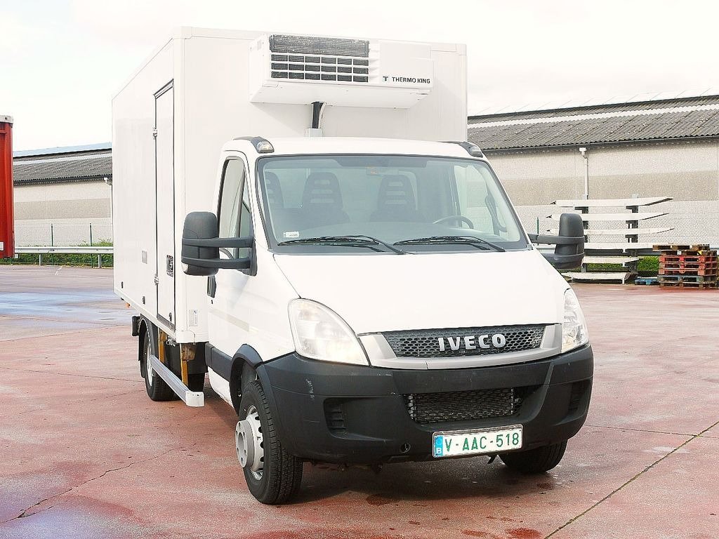 Iveco 60C15 65 70 DAILY KUHLKOFFER THERMOKING V500 A/C Iveco 60C15 65 70 DAILY KUHLKOFFER THERMOKING V500 A/C - Фургон-рефрижератор: фото 1 Iveco 60C15 65 70 DAILY KUHLKOFFER THERMOKING V500 A/C Iveco 60C15 65 70 DAILY KUHLKOFFER THERMOKING V500 A/C - Фургон-рефрижератор: фото 1