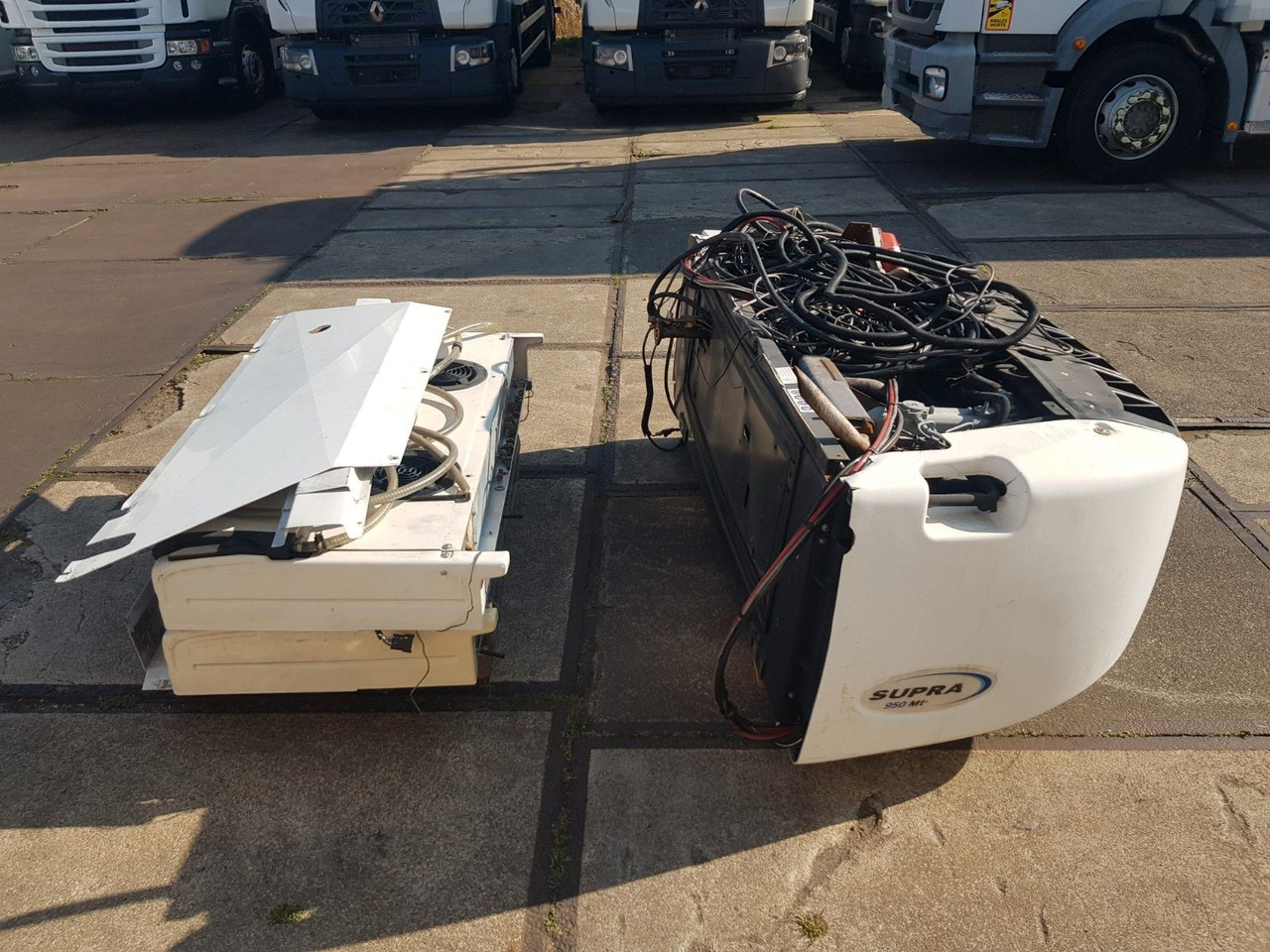 Mercedes-Benz 1829 AXOR NUR CARRIER SUPRA 950 MULTI TEMP. - Рефрижератор: фото 4 Mercedes-Benz 1829 AXOR NUR CARRIER SUPRA 950 MULTI TEMP. - Рефрижератор: фото 4