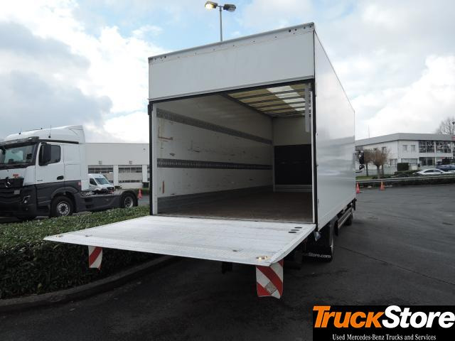 Фургон с закрытым кузовом Mercedes-Benz Atego 821 L: фото 7