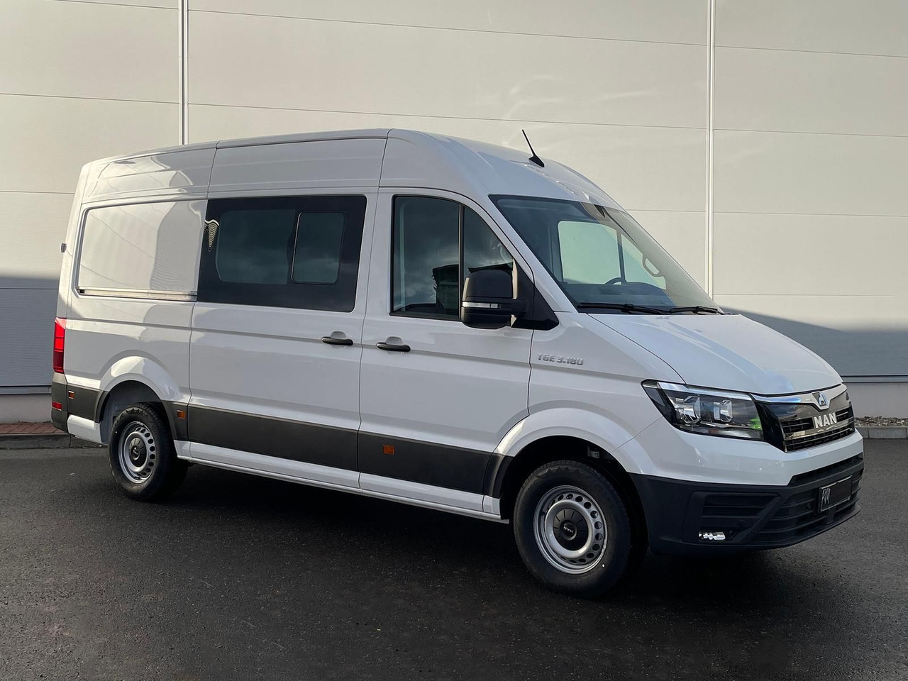 MAN TGE 3.180 L3H3 Kasten ACC DAB 2xSchiebetür SITZH - Пассажирский фургон: фото 2 MAN TGE 3.180 L3H3 Kasten ACC DAB 2xSchiebetür SITZH - Пассажирский фургон: фото 2