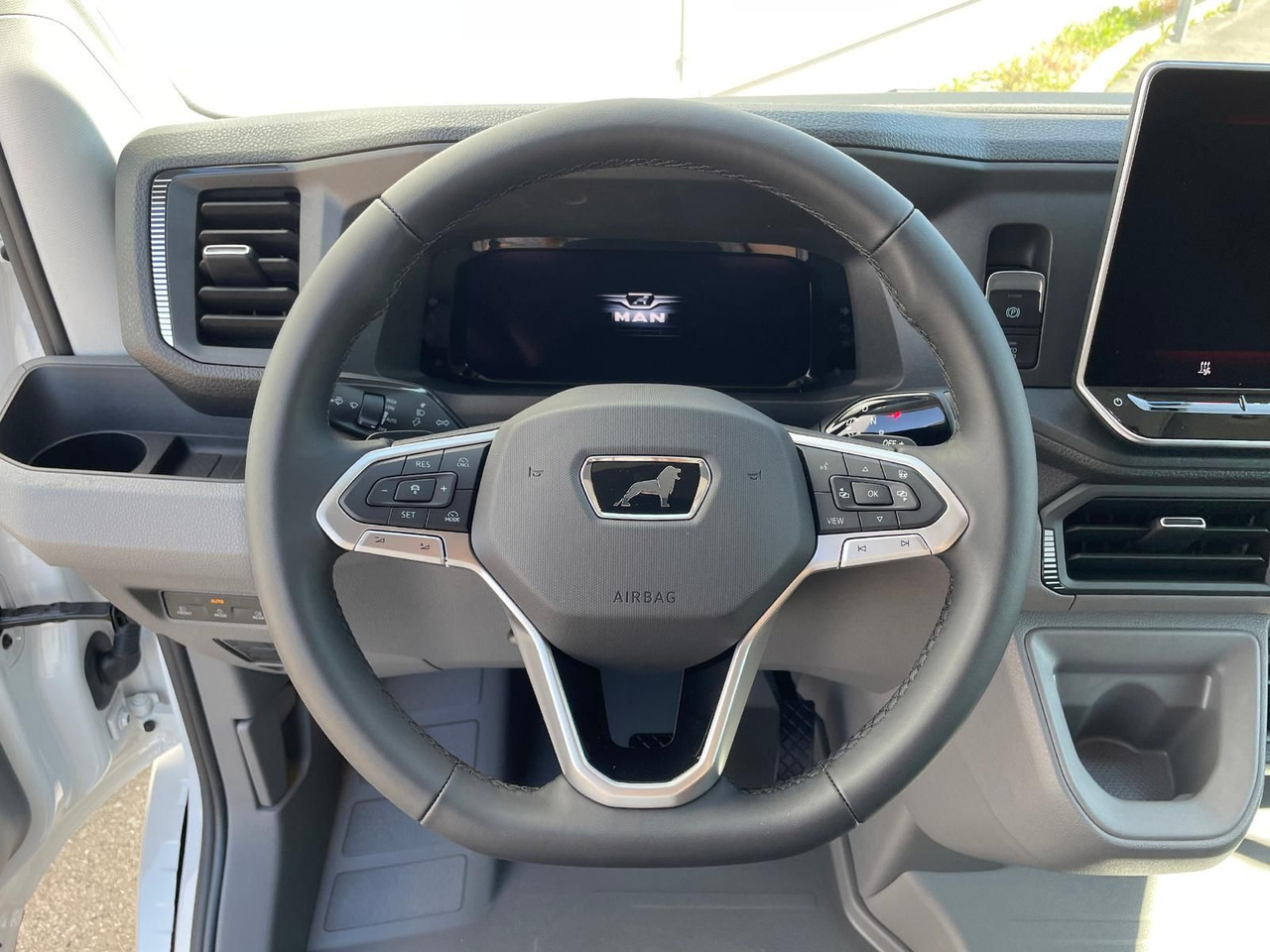 Легковой автомобиль MAN TGE 3.180 L3H3 Kasten STANDHZ ACC NAVI KAMERA: фото 13