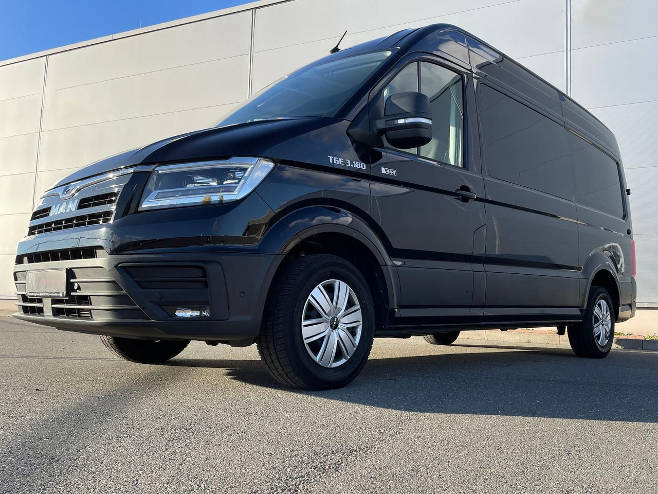 Цельнометаллический фургон, Грузопассажирский фургон MAN TGE 3.180 L3H3 MIXTO 4x4 AUTOM DIFF AHK ACC NAV: фото 32 Цельнометаллический фургон, Грузопассажирский фургон MAN TGE 3.180 L3H3 MIXTO 4x4 AUTOM DIFF AHK ACC NAV: фото 32