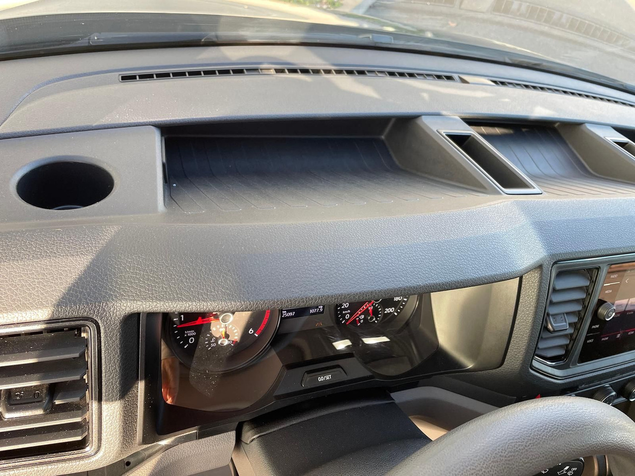 Цельнометаллический фургон, Грузопассажирский фургон MAN TGE 3.180 L3H3 MIXTO 4x4 AUTOM DIFF AHK ACC NAV: фото 31 Цельнометаллический фургон, Грузопассажирский фургон MAN TGE 3.180 L3H3 MIXTO 4x4 AUTOM DIFF AHK ACC NAV: фото 31