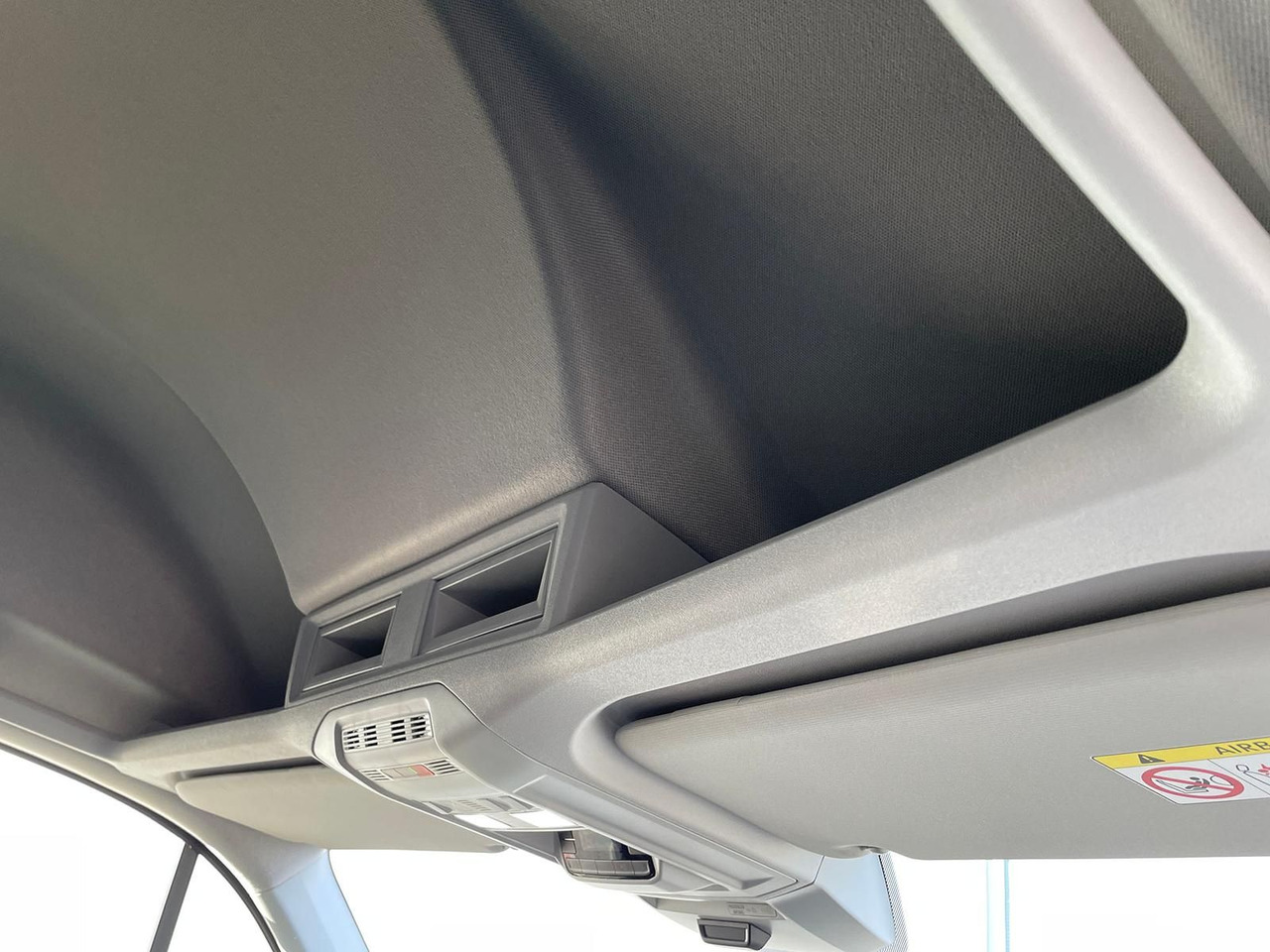 Цельнометаллический фургон, Грузопассажирский фургон MAN TGE 3.180 L3H3 MIXTO 4x4 AUTOM DIFF AHK ACC NAV: фото 29 Цельнометаллический фургон, Грузопассажирский фургон MAN TGE 3.180 L3H3 MIXTO 4x4 AUTOM DIFF AHK ACC NAV: фото 29