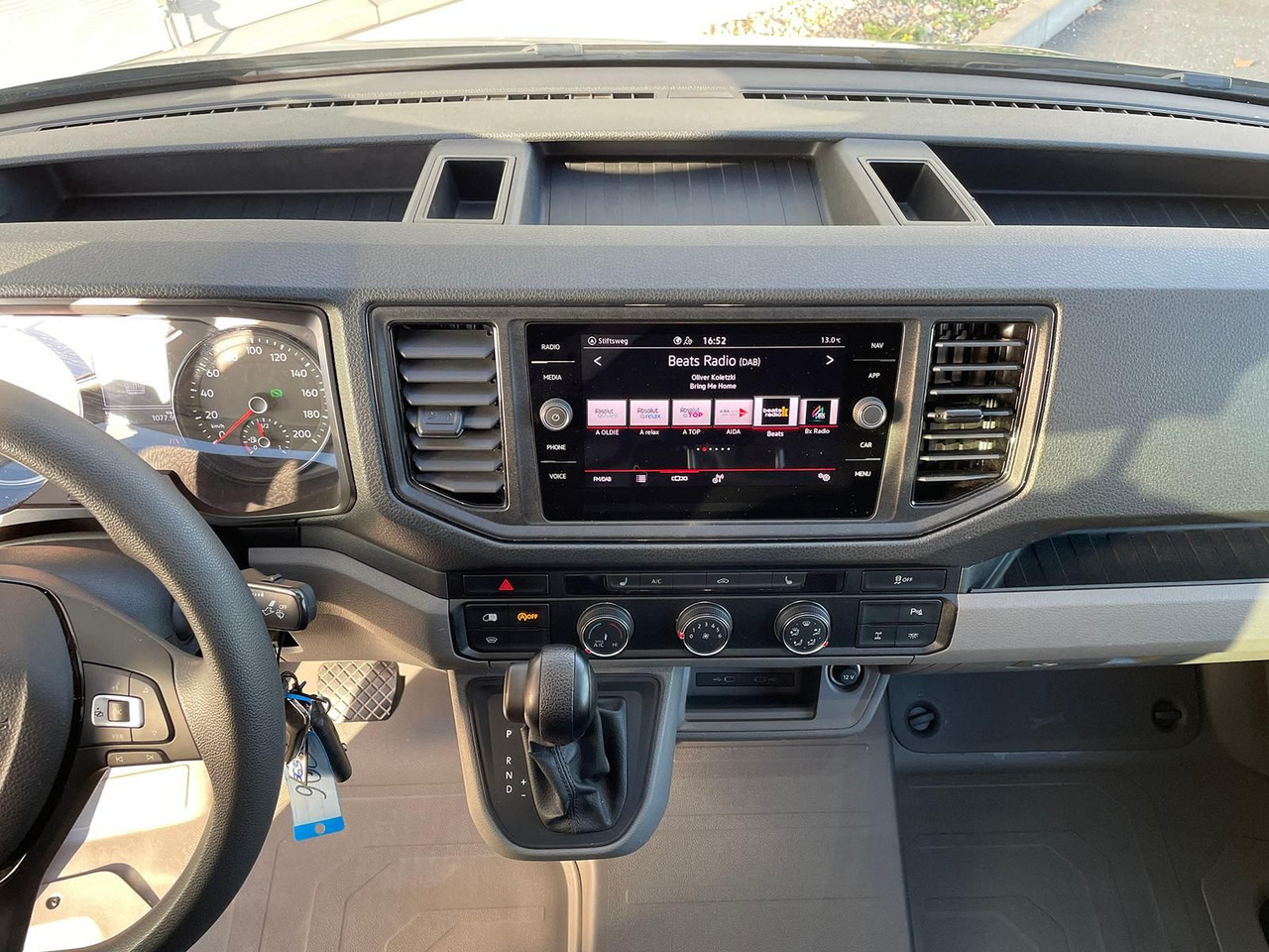 Цельнометаллический фургон, Грузопассажирский фургон MAN TGE 3.180 L3H3 MIXTO 4x4 AUTOM DIFF AHK ACC NAV: фото 26 Цельнометаллический фургон, Грузопассажирский фургон MAN TGE 3.180 L3H3 MIXTO 4x4 AUTOM DIFF AHK ACC NAV: фото 26