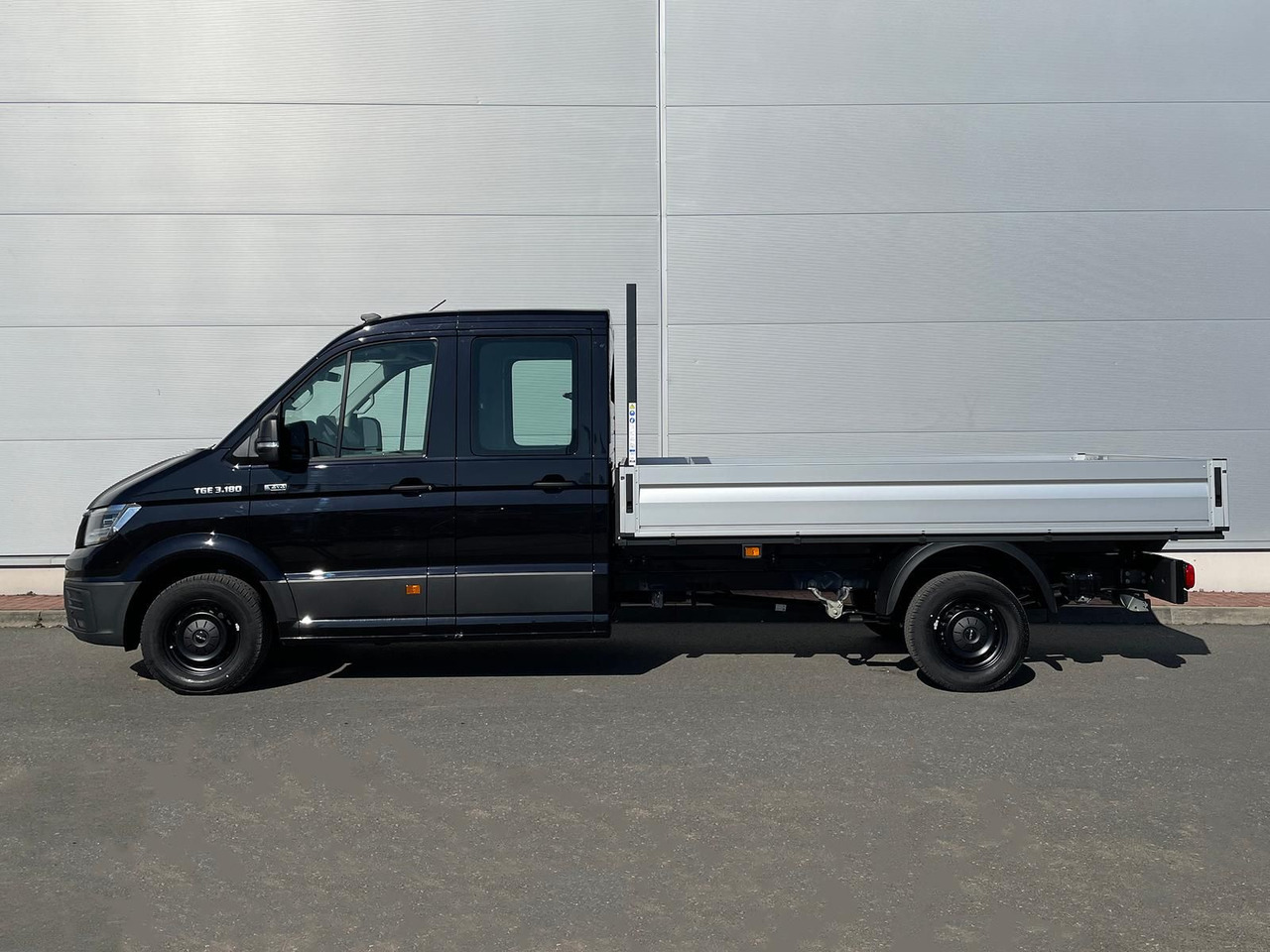 Новый Грузопассажирский фургон MAN TGE 3.180 Pritsche DOKA LR 4x4 ACC LED DIFF-SPER: фото 8