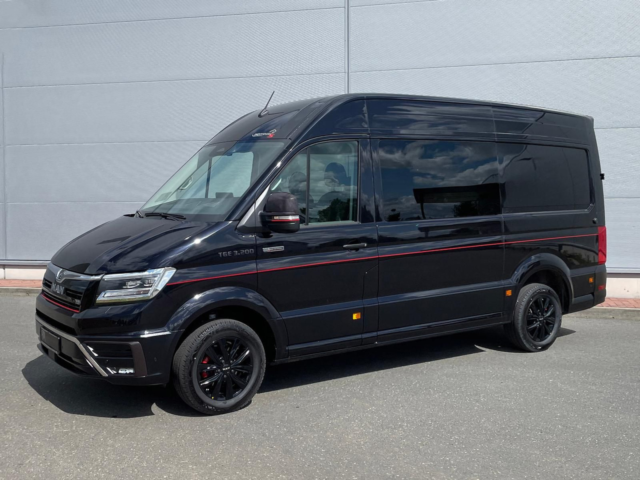 MAN TGE 3.200 L3H3 MIXTO 4x4 Individual S ACC STHZ - Цельнометаллический фургон, Грузопассажирский фургон: фото 1 MAN TGE 3.200 L3H3 MIXTO 4x4 Individual S ACC STHZ - Цельнометаллический фургон, Грузопассажирский фургон: фото 1