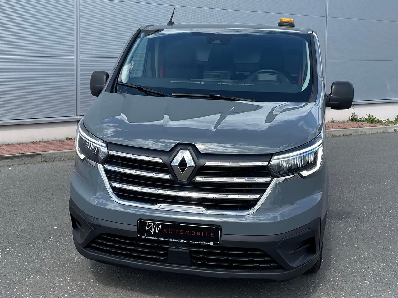 Renault Trafic Kasten RED EDITION L1H1 AHK LED DAB MFL - Цельнометаллический фургон: фото 4 Renault Trafic Kasten RED EDITION L1H1 AHK LED DAB MFL - Цельнометаллический фургон: фото 4